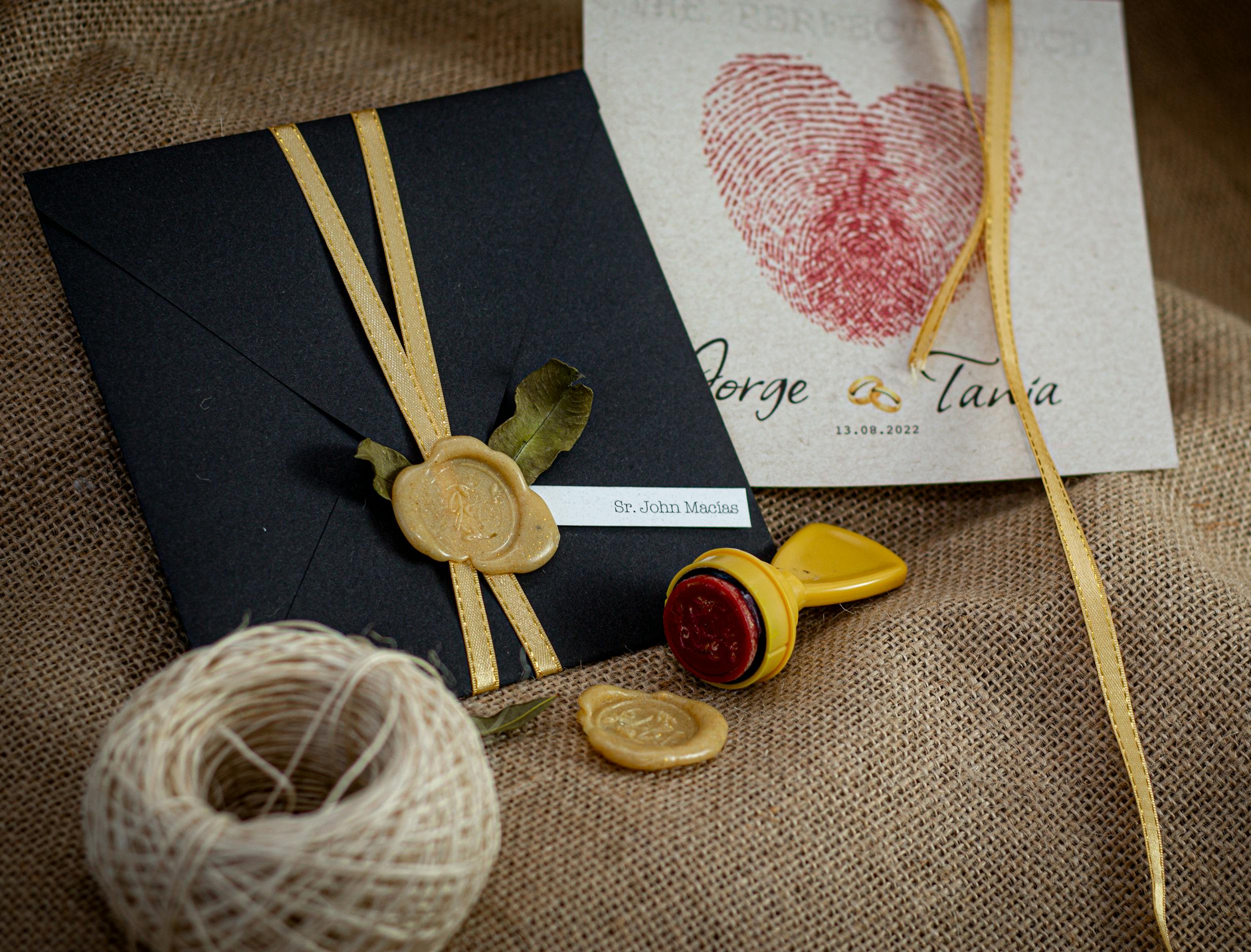 wedding invitation with small details